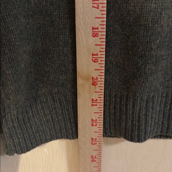 SKYR Lambswool Sweater. Large. - Picture 3 of 7